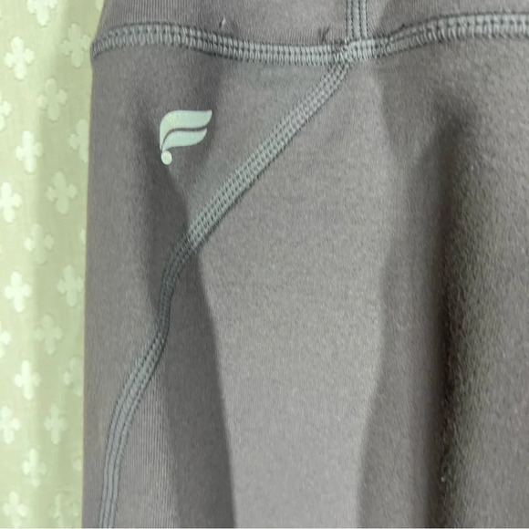 Fabletics Purple Pink Color Block Powerhold Leggings - Picture 4 of 5